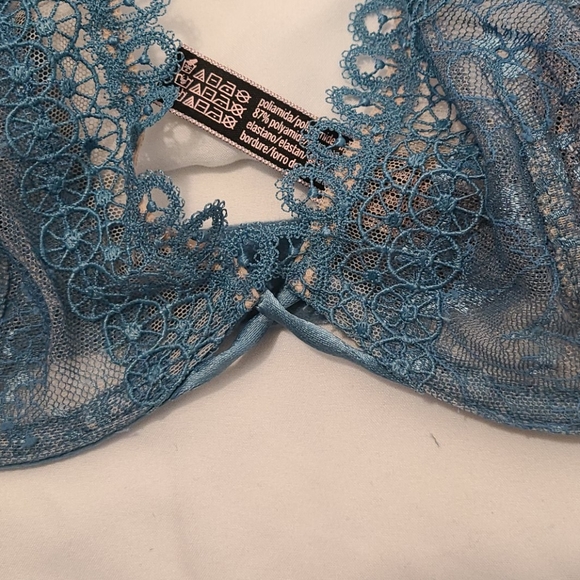 BUY 1 GET 1 FREE VICTORIA SECRET VERY SEXY BRA - Picture 5 of 11